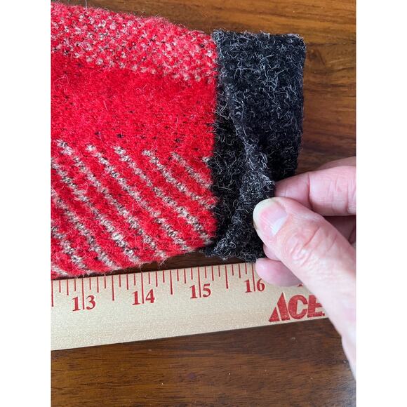 CabinCore Cyrus Red Plaid Wool Blend Cozy Cottage Cardigan Sweater Medium - Picture 9 of 13